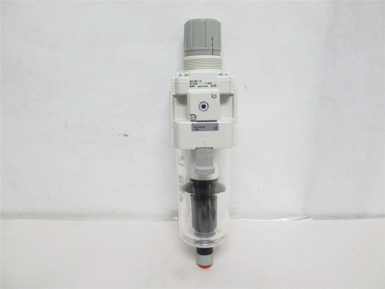 SMC AW40-NO4C-Z-B; Air Filter/Regulator; 7-125PSI; 1/2NPT
