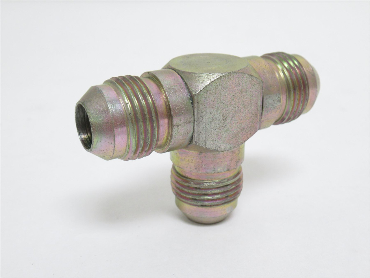 MFG- 2033-8-8S; Steel Adapter Tee; 1/2 x 1/2 x1/2 JIC