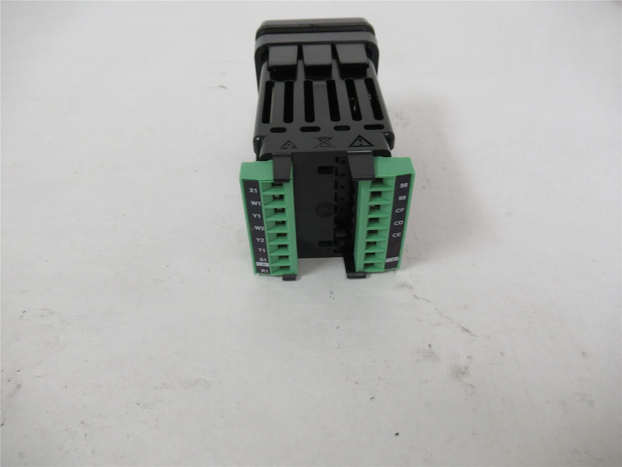 Watlow PM6C1CC-AAAABAA; Temp Controller100-240VAC 50/60 HZ DC