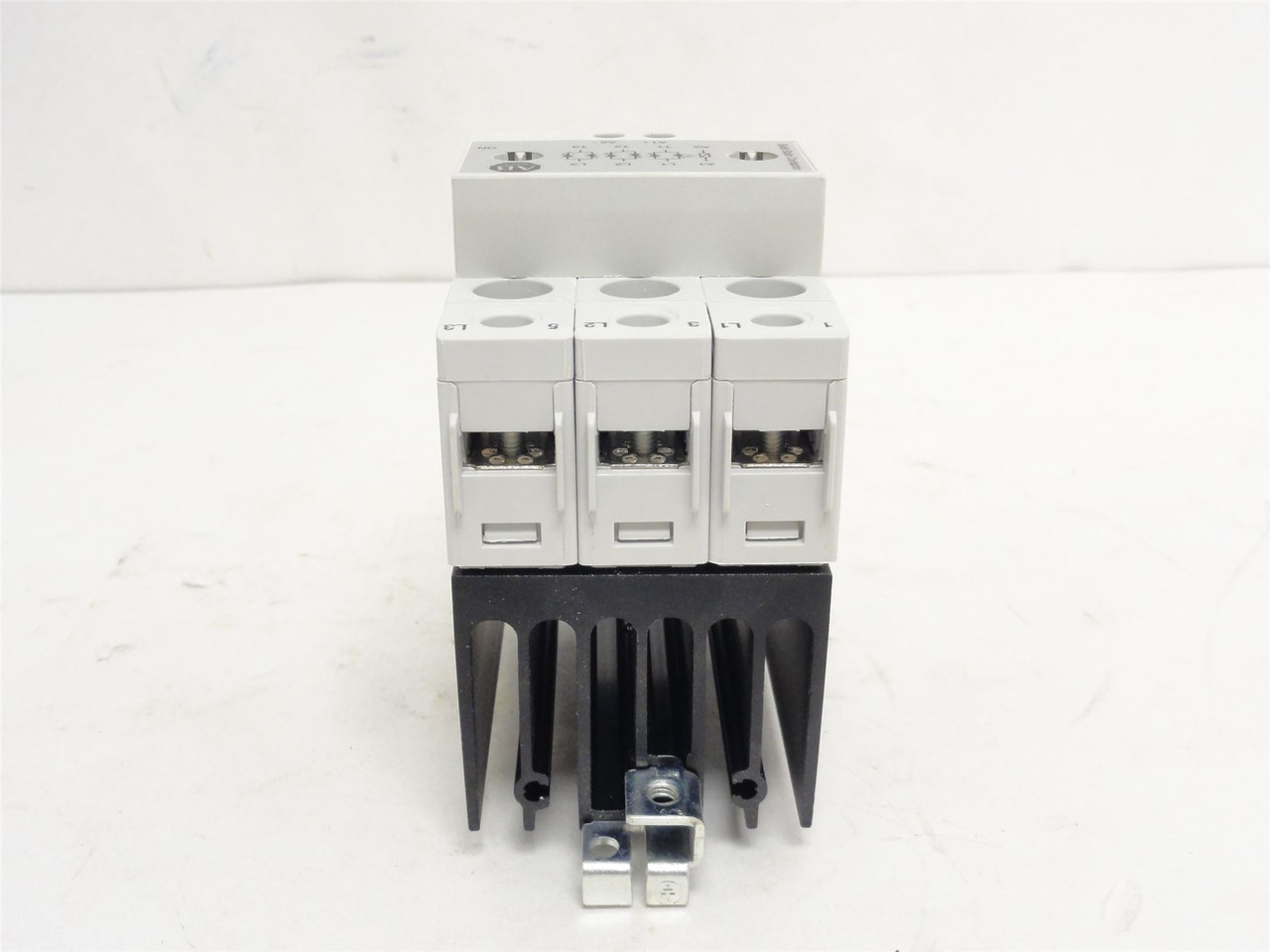 Allen-Bradley 156-C3P20NCD; Solid State Contactor 20A 3P 600V