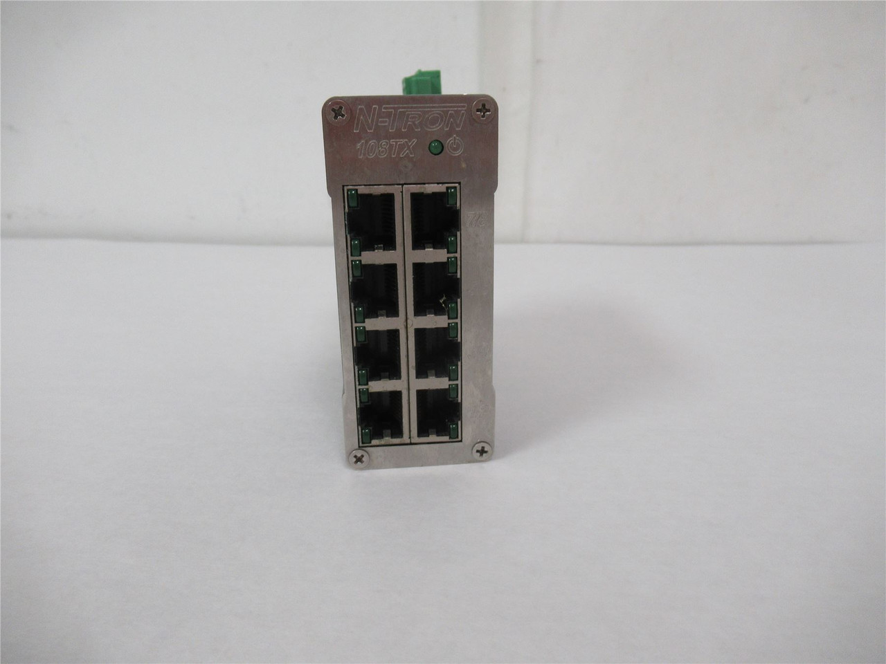 N-Tron 108TX; Unmanaged 8-port Industrial Ethernet Switch 30V