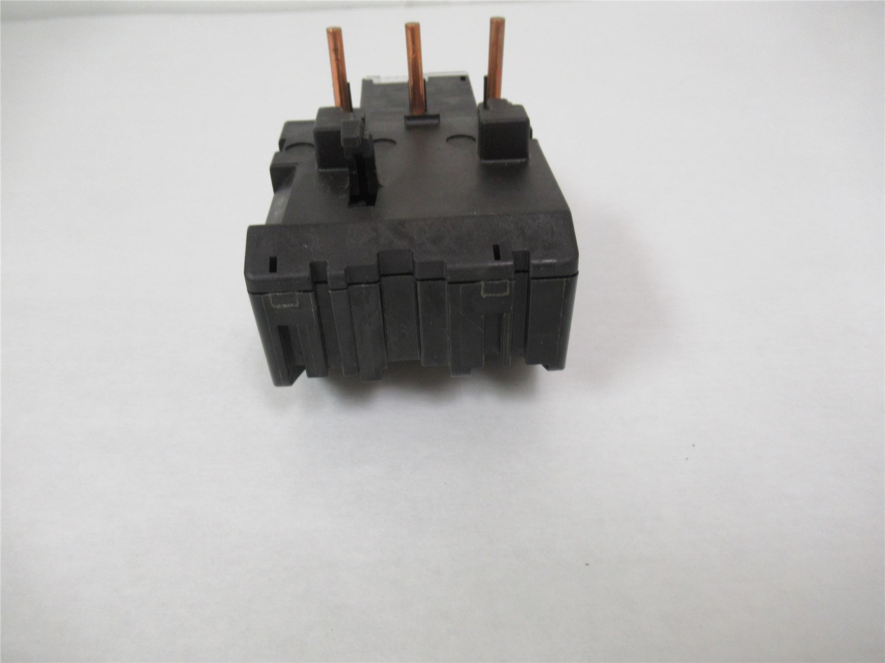 Schneider LRD3363; Overload Relay63-80 AMP600 VAC400HZ 3POLE