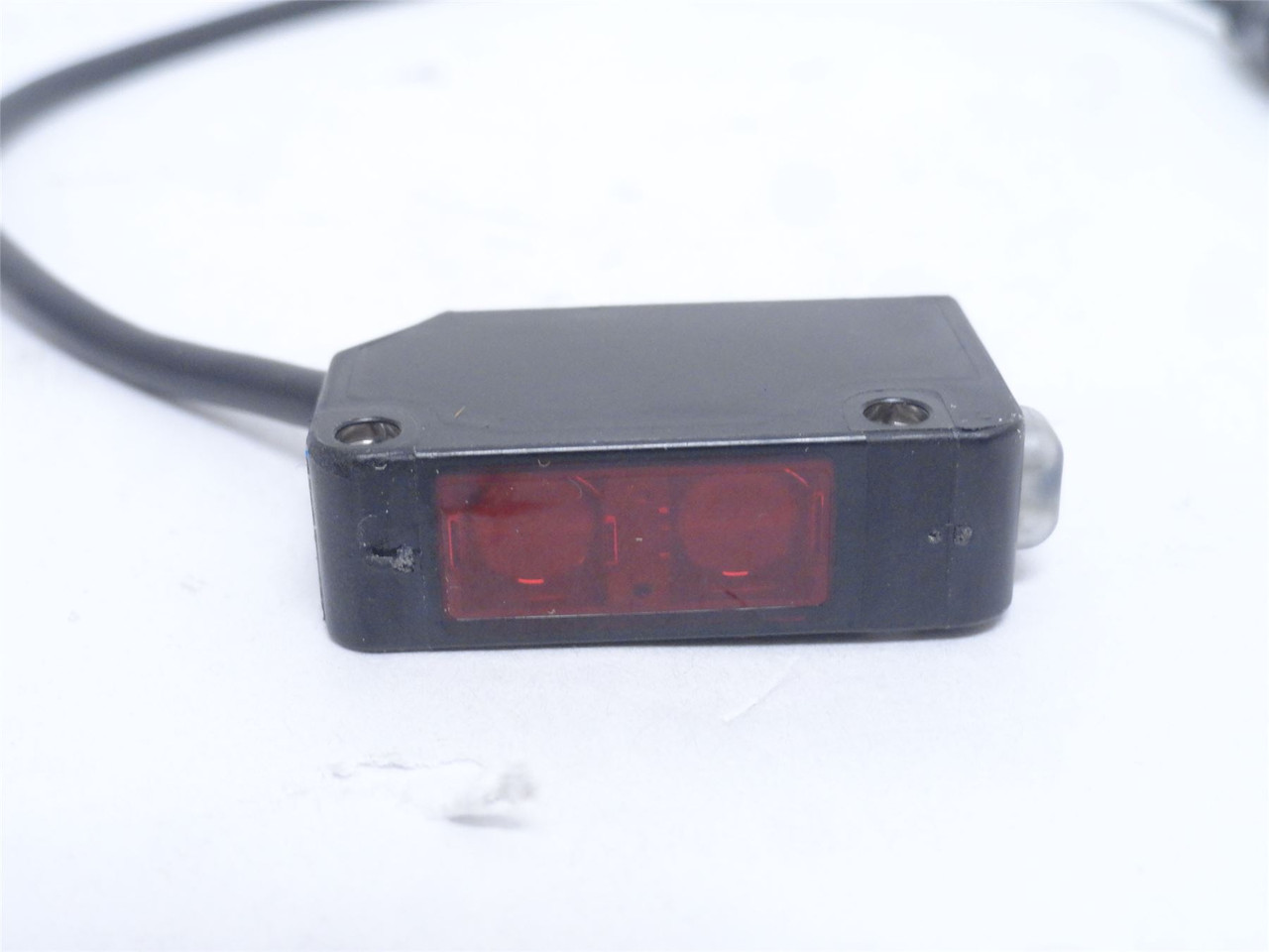 Keyence PZ-V33; Square Photo Sensor; 12-24VDC; M12 Connector