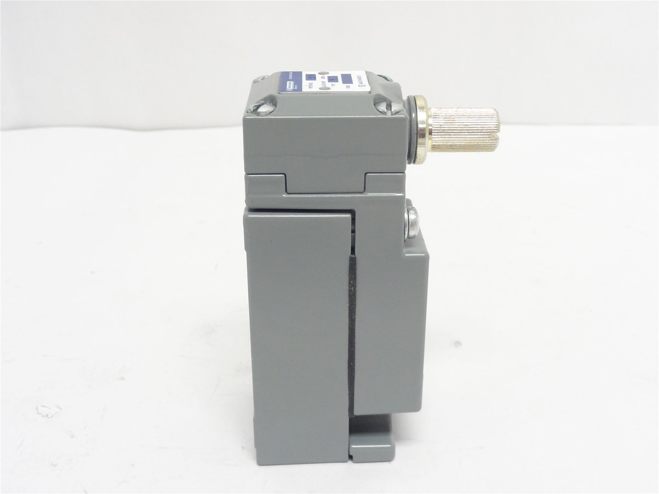 Telemecanique 9007C54N1; Limit Switch 10A; 600VAC; C +Options