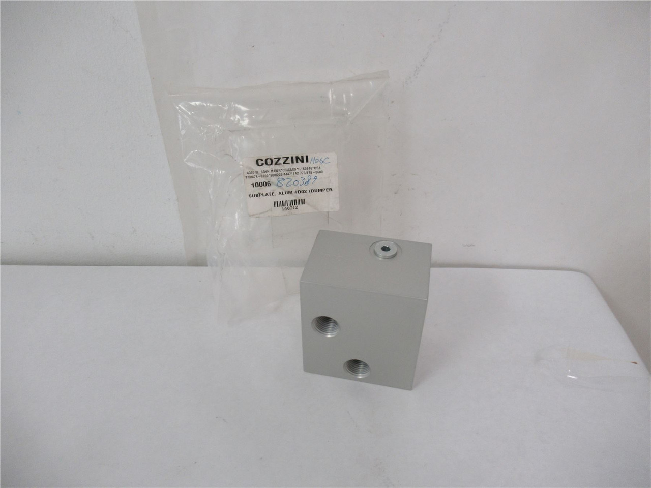 Cozzini 10006; Subplate; Aluminum #D02