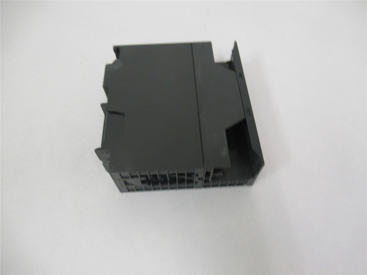 Siemens 6ES7322-1BH01-0AA0; Output Module 20-POLE 2AMP 24VDC