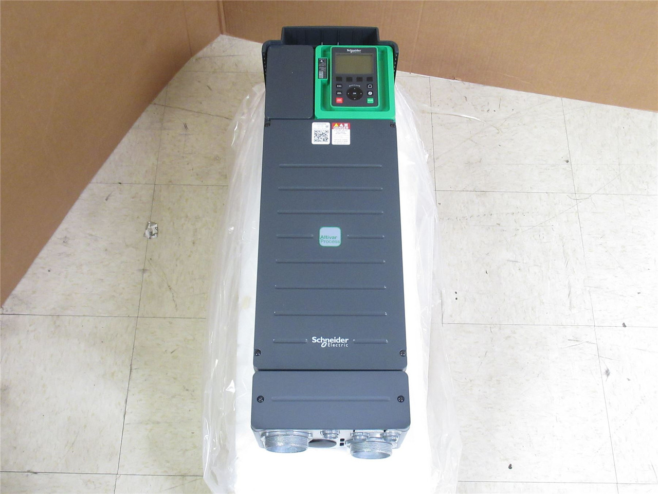 Schneider ATV630D30N4; Altivar AC Drive; 40HP; 380-480VAC