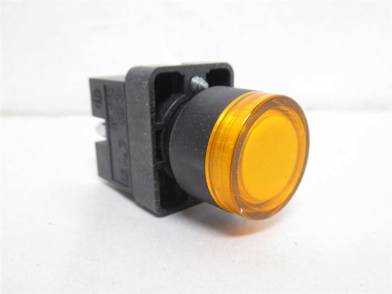 Automation Direct GCX3203-24L; Selector Switch; 3-Pos; 22mm