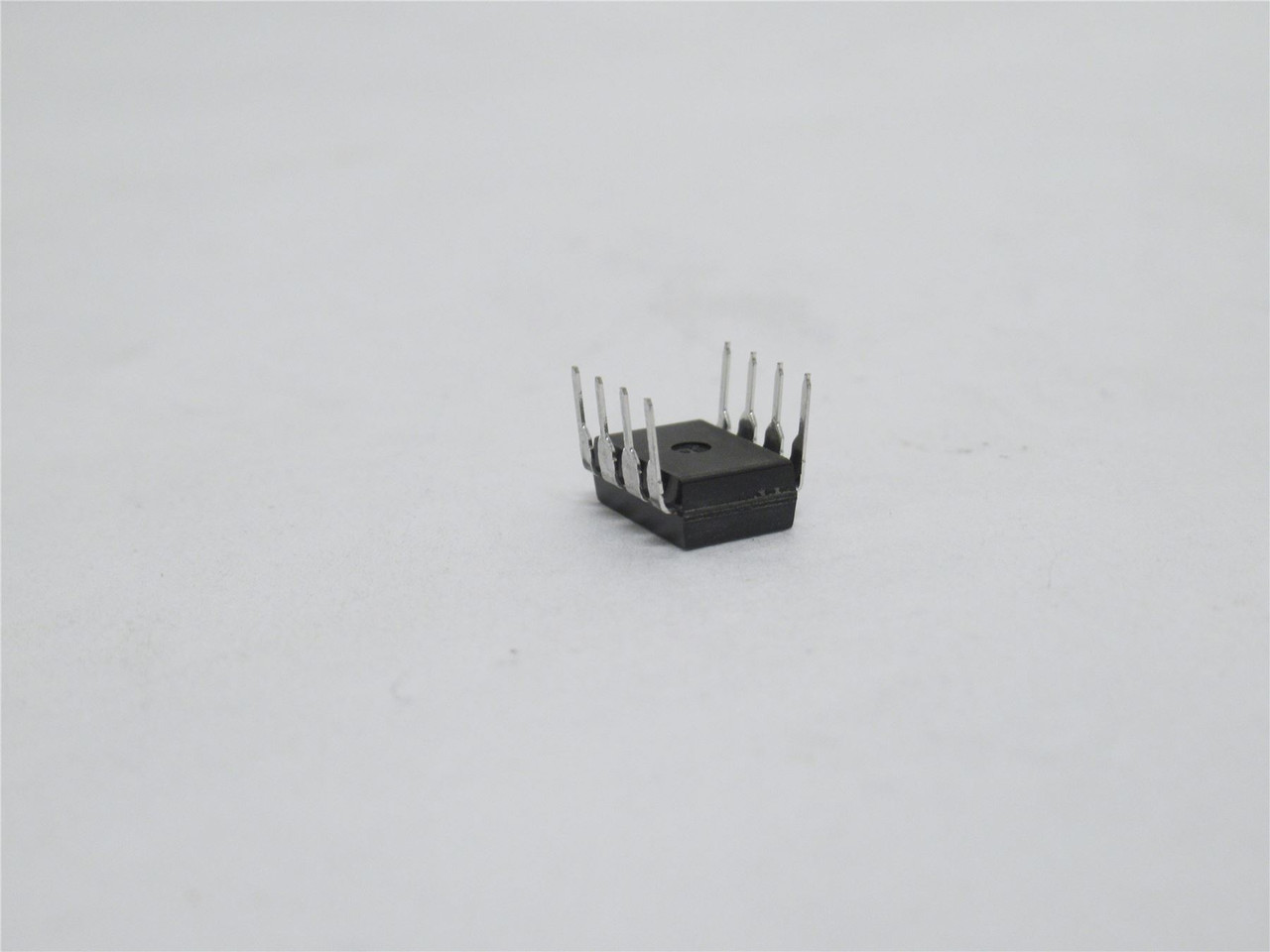 Mfg- A253L; Lot-20; Encapsulation Opto-Isolators