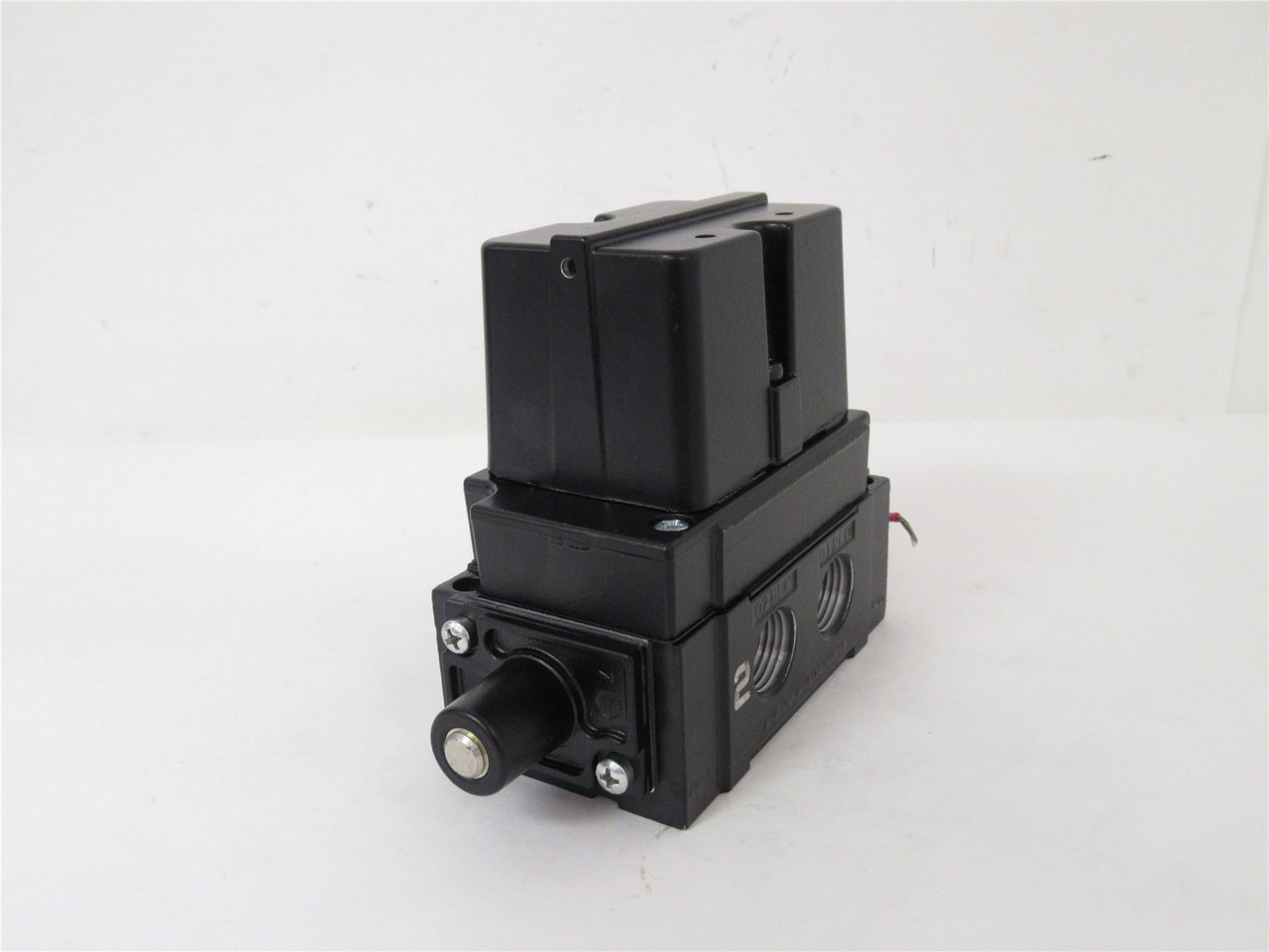 Parker SS20105022; Pneumatic Solenoid Valve; 24VDC; 20-150PSI