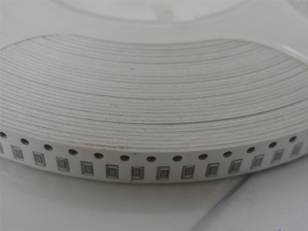 Panasonic ERJ8ENF2002V; Lot-2000 Thick Film Resistors 20kOhm