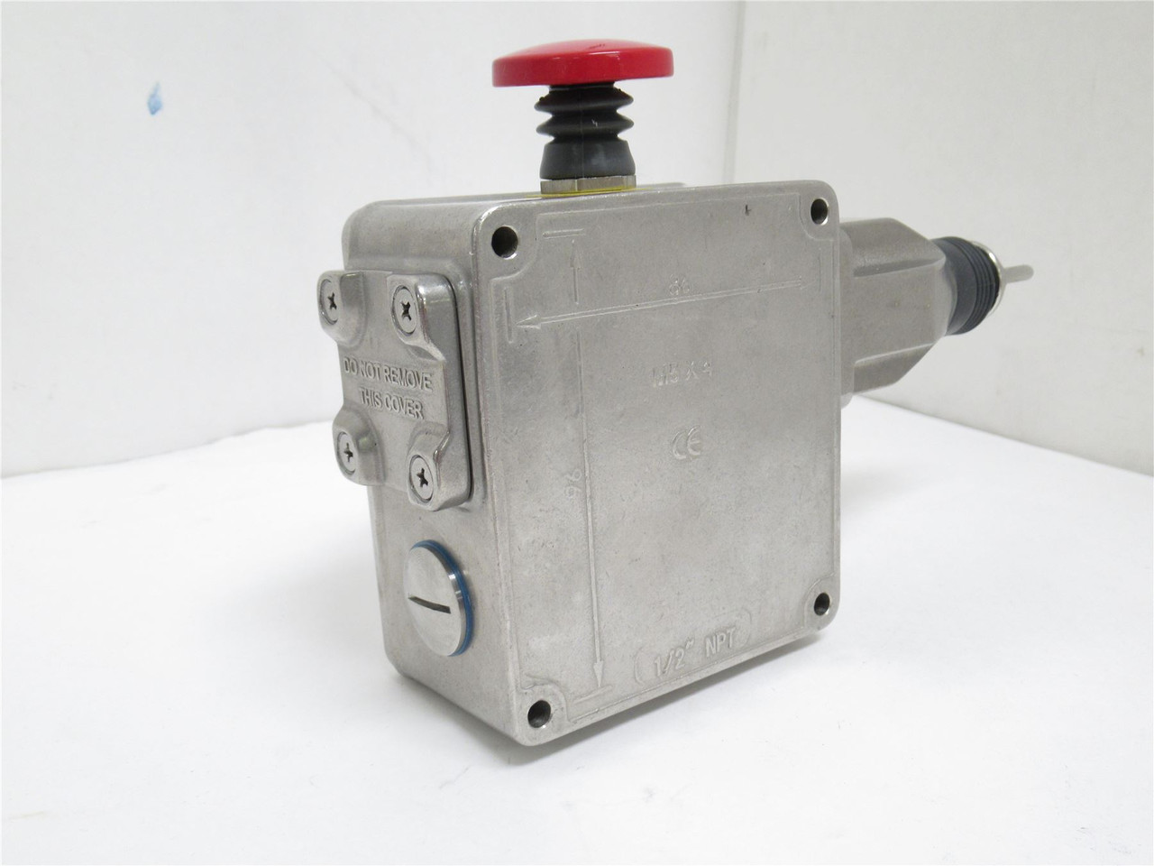 ABB 2TLA050208R1120; Heavy Duty Rope Switch; 230V; 3A;4NC/2NO