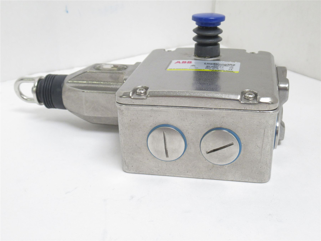 ABB 2TLA050208R1120; Heavy Duty Rope Switch; 230V; 3A;4NC/2NO
