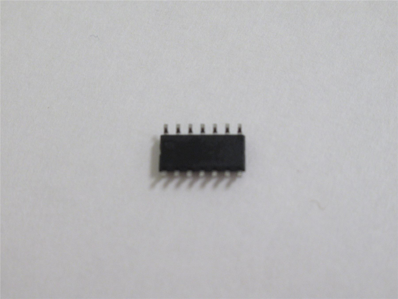 Onsemi MC3403D; Lot-40 Operational Amplifiers; 3-36V