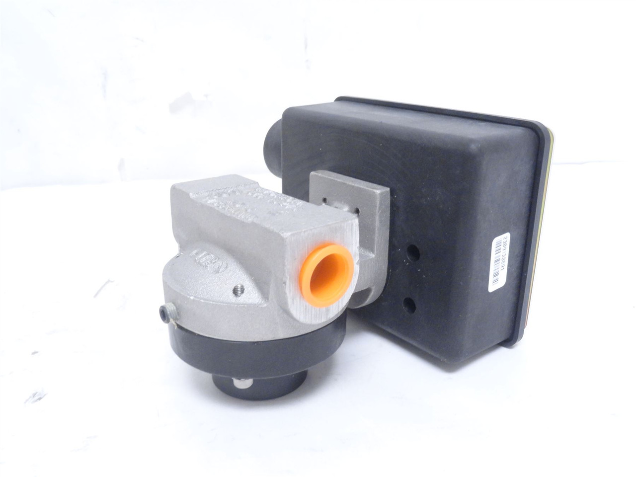 UFM SN-AIB3GM-4-200V.9-A1WR-TG; Flow Monitor; 0-3GPM; 3/8NPT