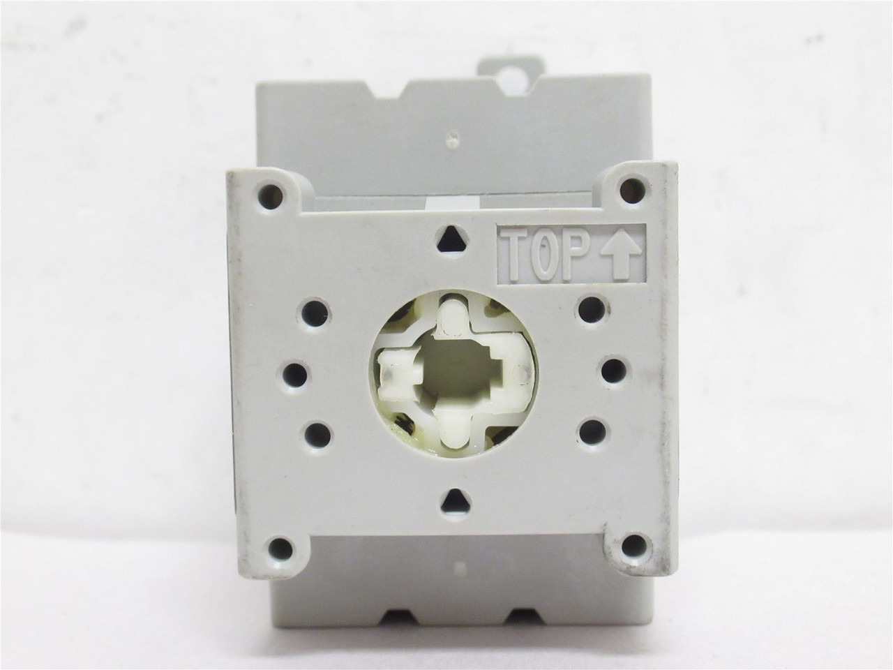 Allen-Bradley 194E-E32-1753; Load Switch; 32A; 600VA
