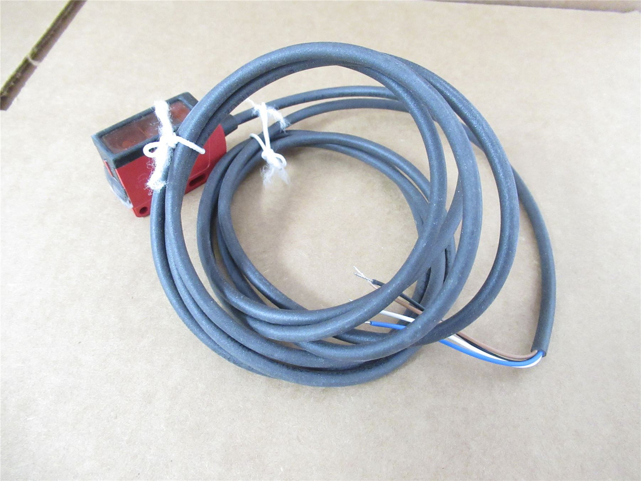 Leuze LSE 25B/44.2; Photoelectric Sensor Receiver