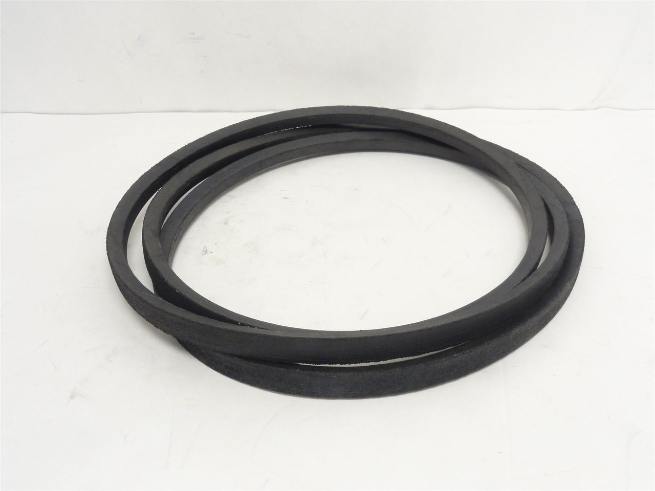 Continental B114; V-Belt; 117" Long x 21/32" Top Width