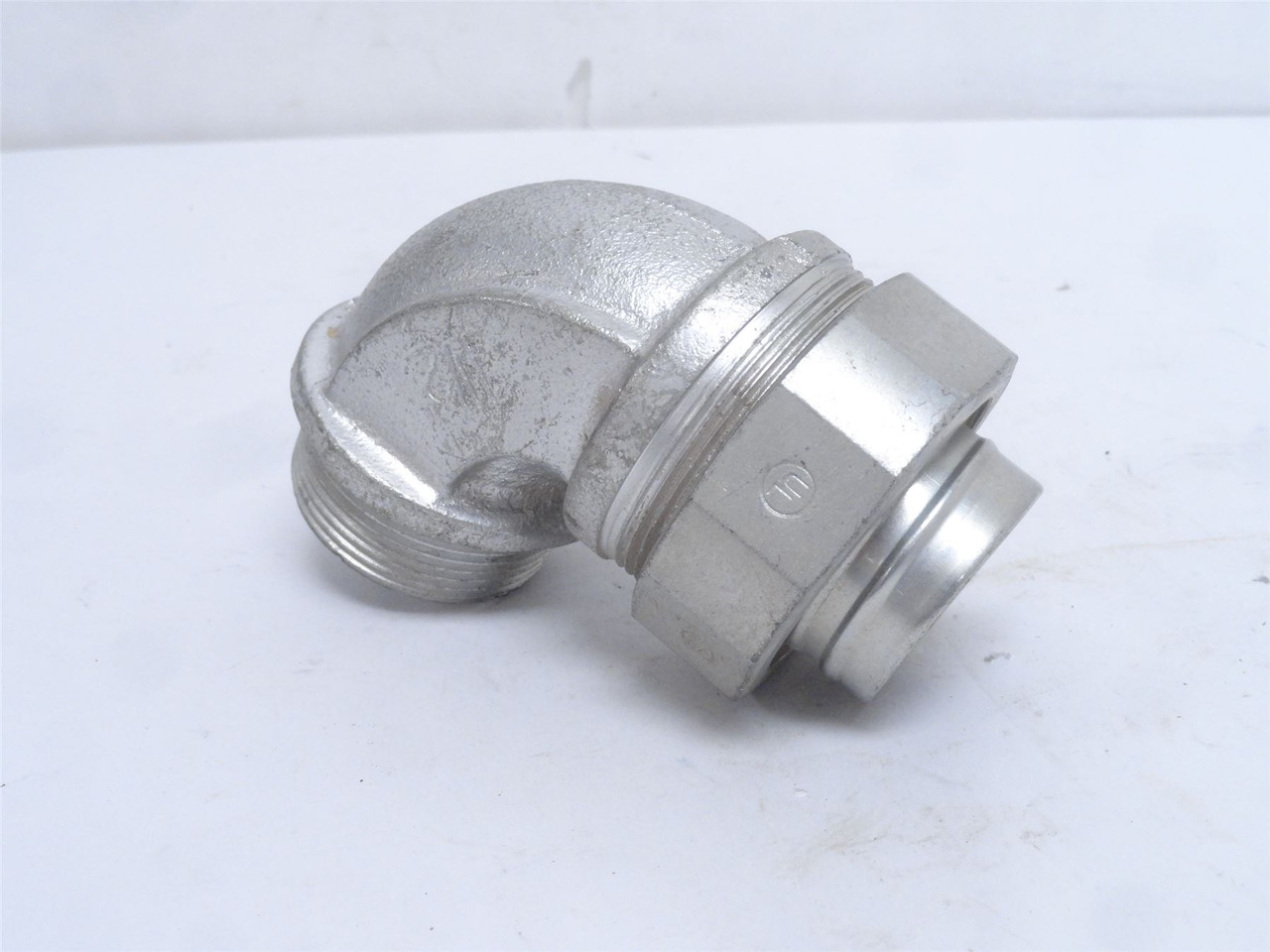 Industry-Std 3LK84; Liquid Tight Connector; 90 Degrees; 1-1/2"