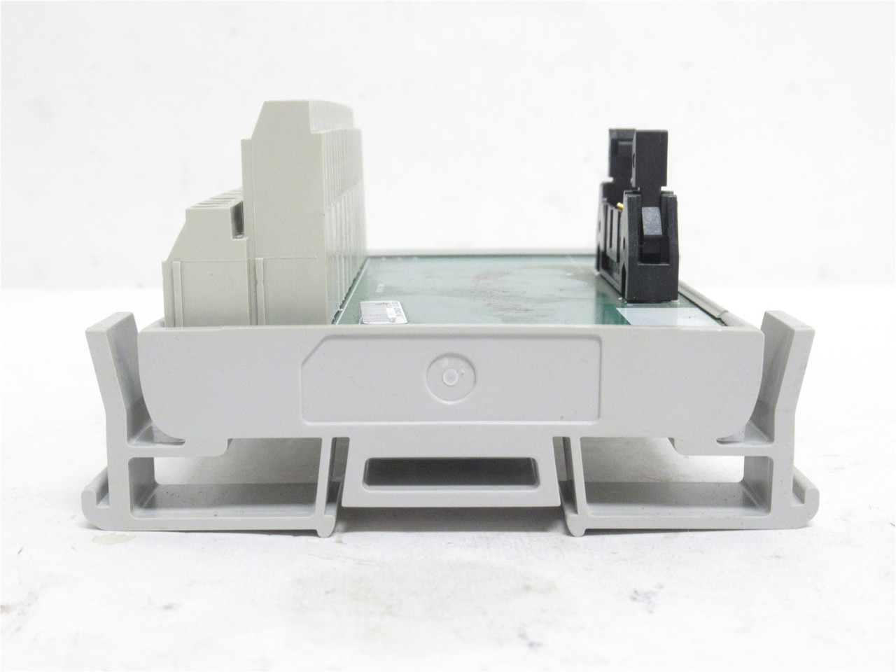 Allen-Bradley 1492-IFM20F-2; Feed-Through Digital IFM; 20-P