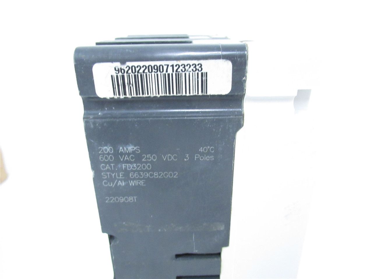 Eaton FD3200L; Circuit Breaker Series C Type FD 80 AMP 3 Pole