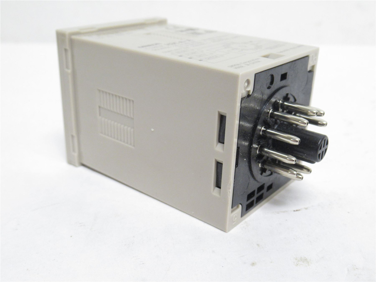 Omron H3CA-A; Timer Relay; Solid State; 24~240VAC/DC; 3A; SPDT