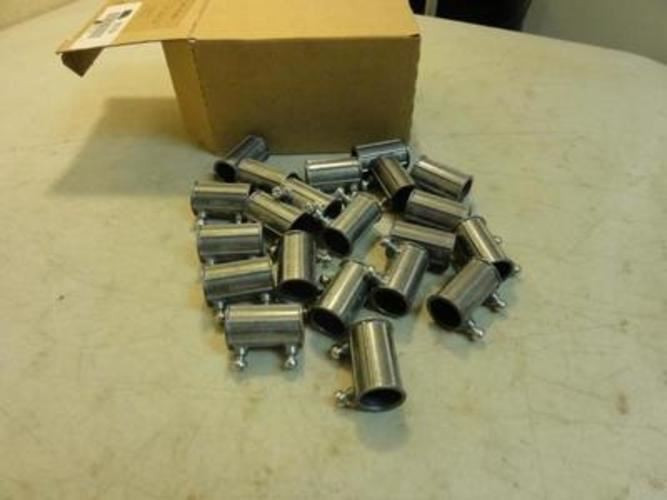 Raco 2622; Box Of 21; EMT Die Cast Zinc Set Screw Coupling
