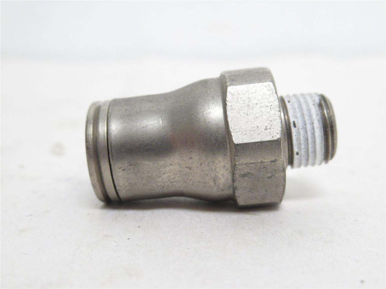 Parker 68PLM-6-2; Male Connector; 3/8" Tube x 1/8MNPT