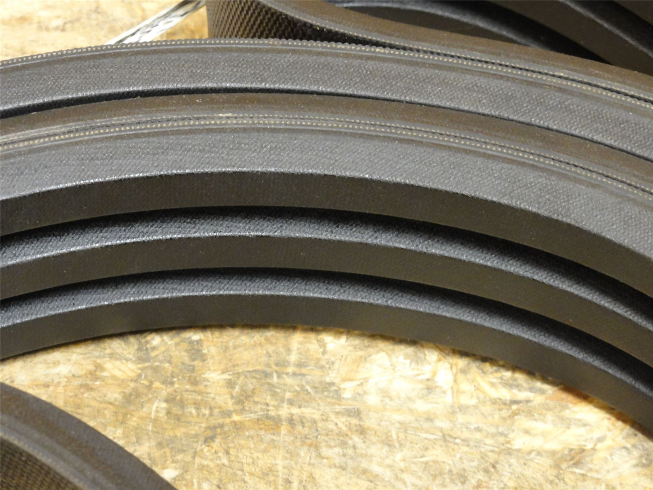 Continental 3/B144; Banded V-Belt 147"L 3-Rib; 2-5/32" Wide