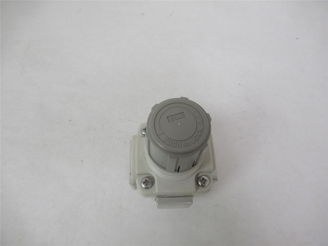 SMC AR40K-N04E-Y2-B; Pneumatic Regulator 1/2 NPT AR MASS PRO