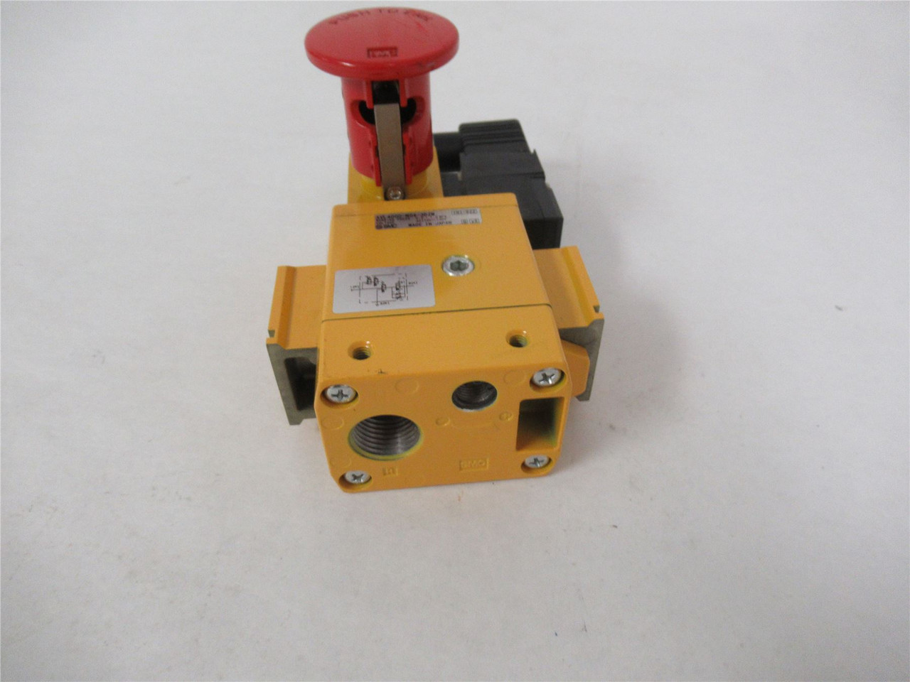 SMC AVL 4000-N04-3DZM; Soft Start Lock Out Valve 1/2 NPT