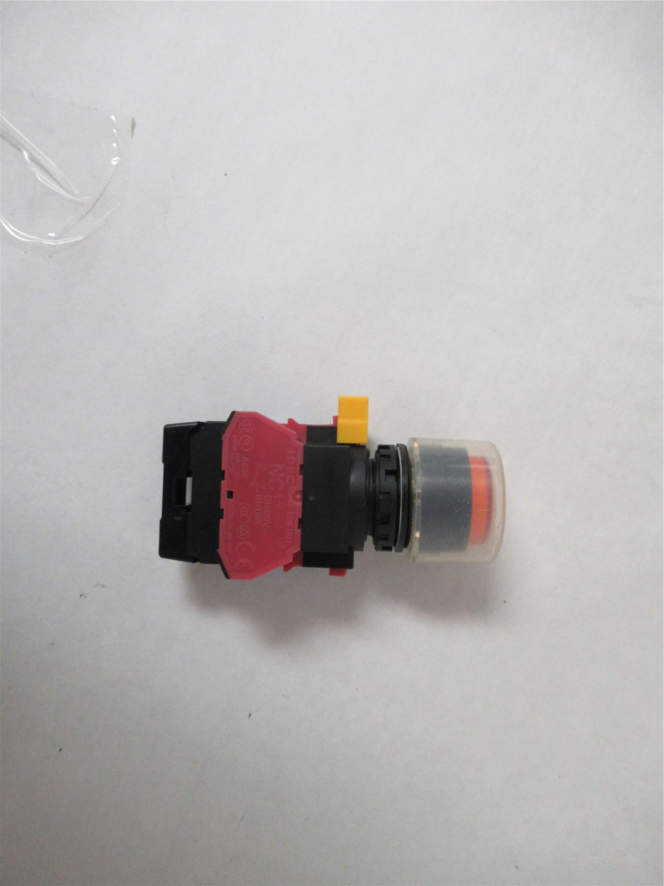 IDEC HW1B-M1F10-R ; Pushbutton Switch Mom Red Flush 1NO