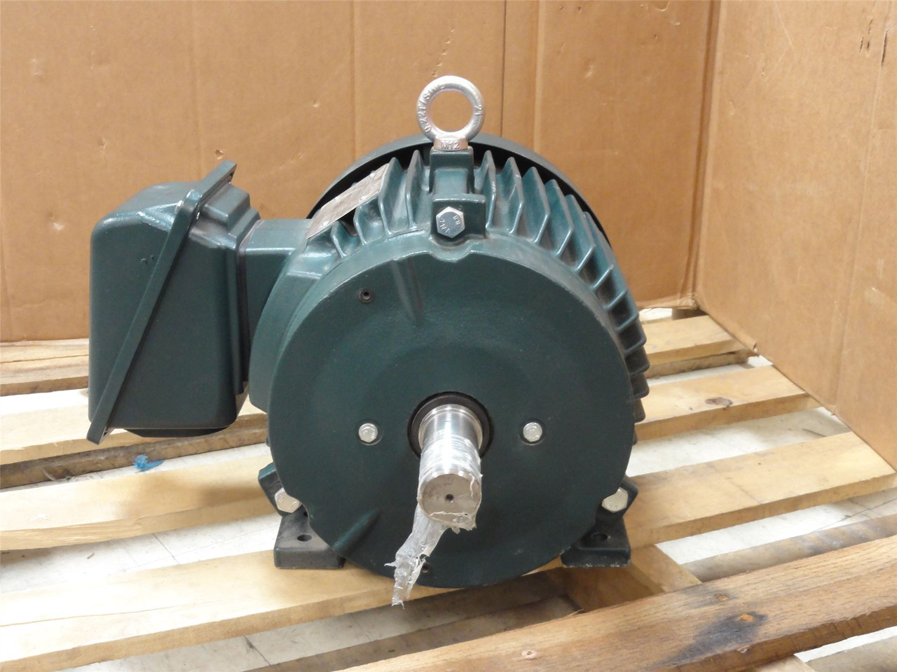 Toshiba 0104SDSR41A-P; Motor; 10HP; 230/460VAC; 1760RPM; 3PH