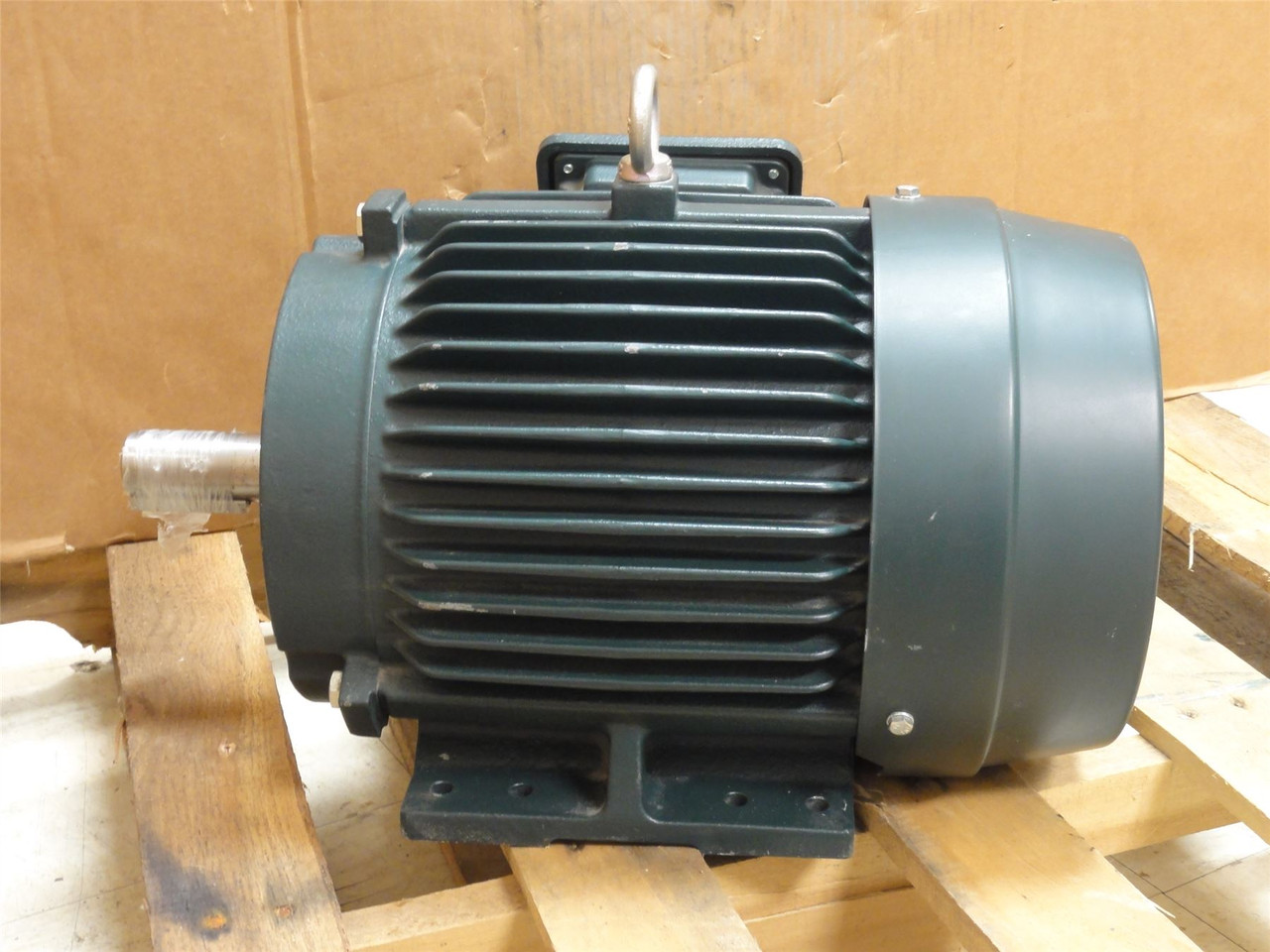 Toshiba 0104SDSR41A-P; Motor; 10HP; 230/460VAC; 1760RPM; 3PH