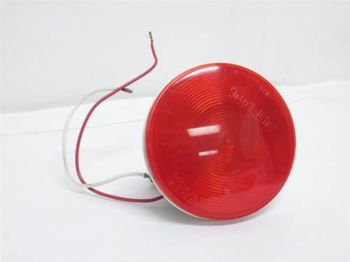 Truck-Lite 40282R; Stop/Turn/Tail Light; Red; Model: 40