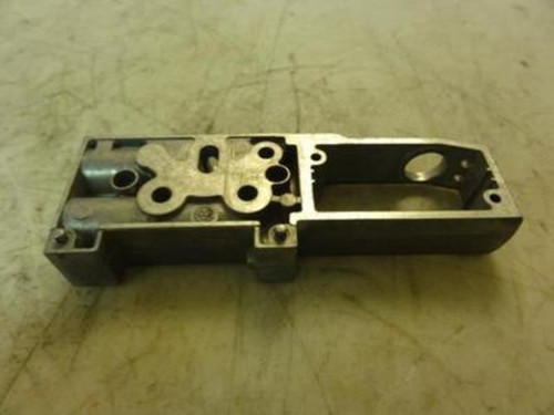 Norgren V205516R-Q130N; Subbase 1/8" NPT