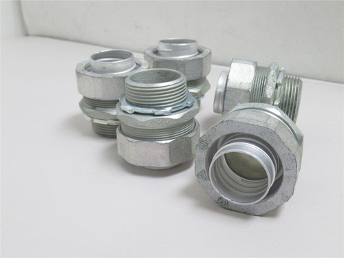 Industry-Std 52AV36; Lot-5 Straight Conduit Connectors 1-1/4"