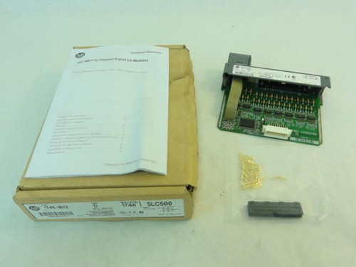 Allen-Bradley 1746-IB32; I/O Module SLC500 Ser. D; Missing Door