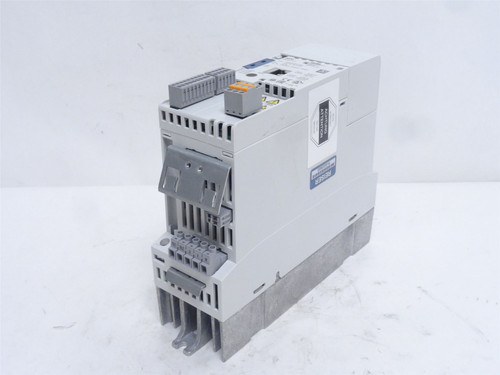 Lenze E84AVSCE3714SXO; Topline C AC-Drive .75KW 400-500VAC