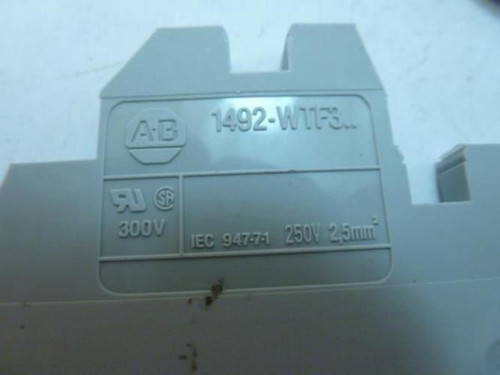 Allen-Bradley 1492-WTF3; LOT-2 Terminal Block; 300V/ 250V