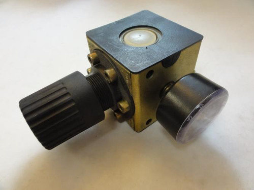 EWO 420.263; Pressure Regulator w/ Gauge; 0-225PSI