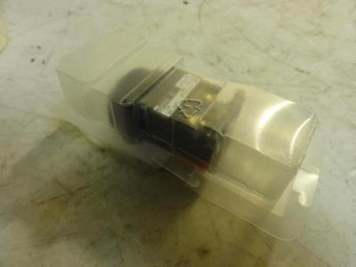 Fuji AR30E0L-20E3G; Push Button; Green; 30V; 1W (1)NC