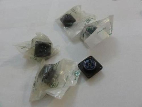 Nanaboshi NJW-244-RM; LOT-5 Circular Connector; 4 Pin; 15A; 250V