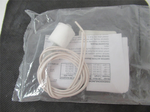 Dwyer F7-PP; Level Switch Vertical Mount  240 VAC