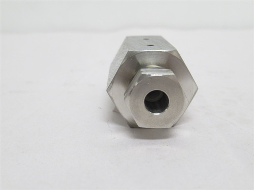 Flow Intl 60F4633; Reducing Coupler; 3/8" x 1/4" Tube Size