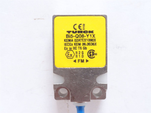Turck BI5-Q08-Y1X7M; Prox Sensor; 10-30VDC; 30' Wire