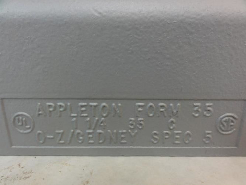 Appleton C125-M; Threaded Conduit Body; 1-1/4"; Form 35