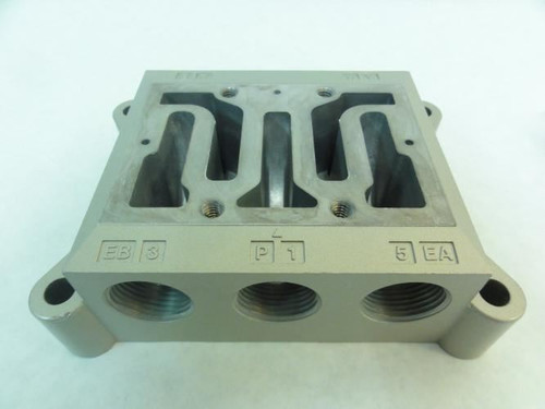 SMC VBSP0404; Subplate; 3/4" NPT Ports
