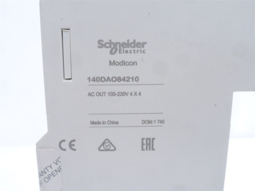 Schneider 140DAO84210; Discrete Output Module; 100-230VAC; 5A