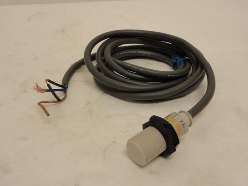 Omron E2F-X5E1; Proximity Sensor; Inductive; 10-30VDC; 2m Cable